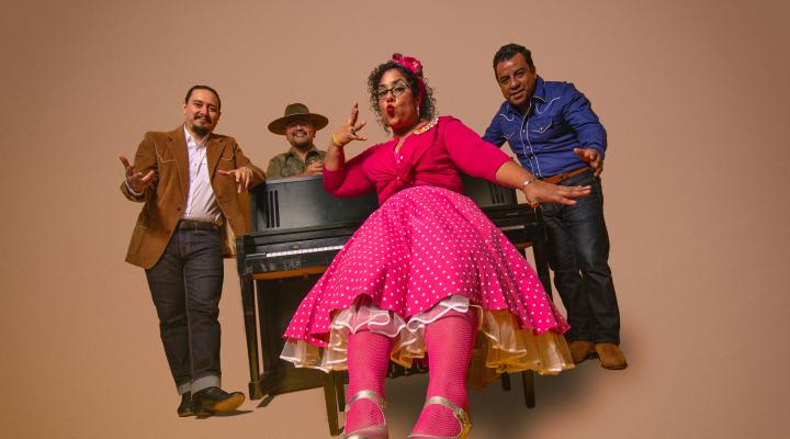 La Santa Cecilia band